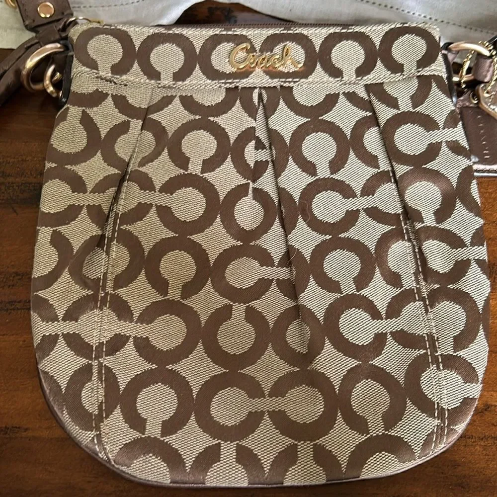 Coach crossbody bag impeccable